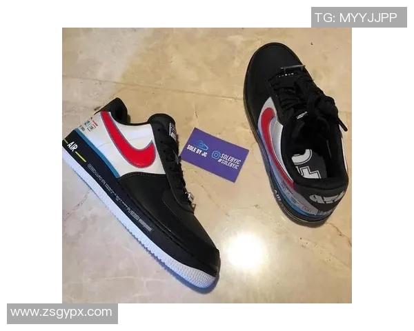 全球顶级足球明星专属球鞋盘点 探秘科技与设计的完美结合