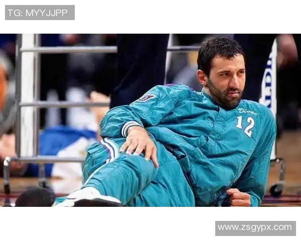 足球球星赛场假摔瞬间引发热议球迷直呼演技堪比影帝 足球球星赛场假摔瞬间引发热议球迷直呼演技堪比影帝